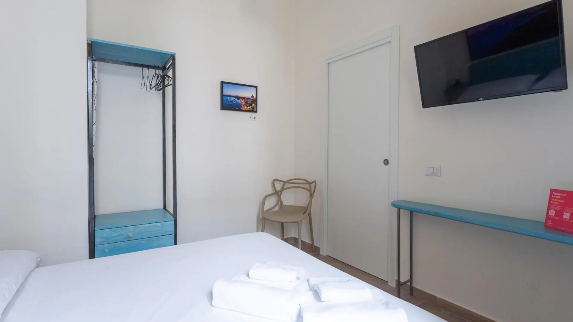 Aparthotel Central Station Housing Apartments By Dimorra Napoli