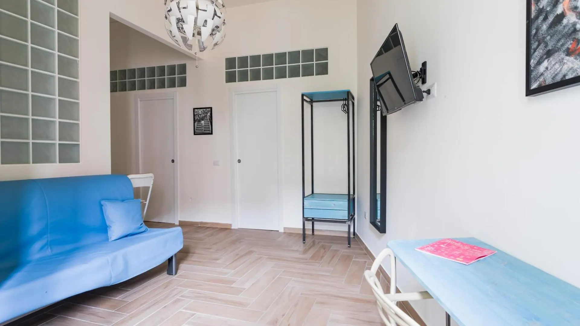 Central Station Housing Apartments By Dimorra Naples Aparthotel