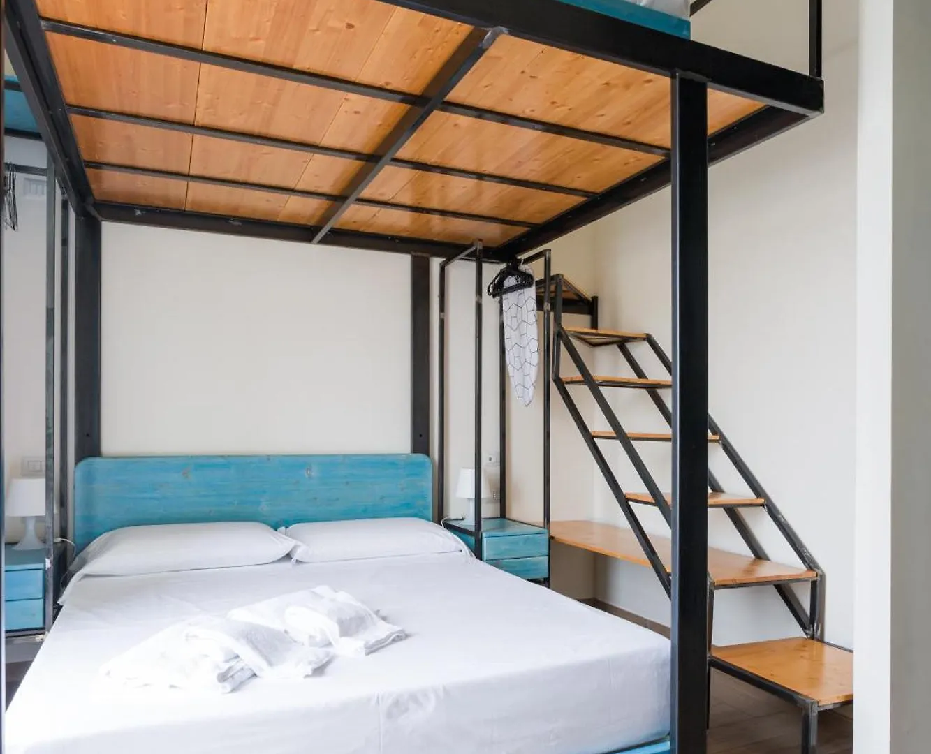Aparthotel Central Station Housing Apartments By Dimorra Napoli