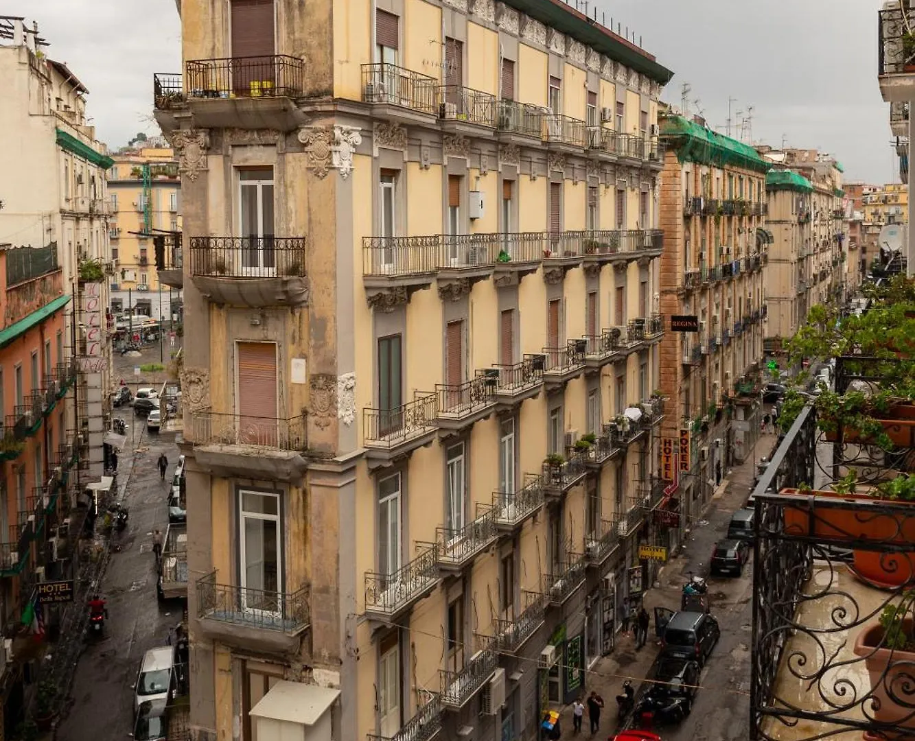Central Station Housing Apartments By Dimorra Naples