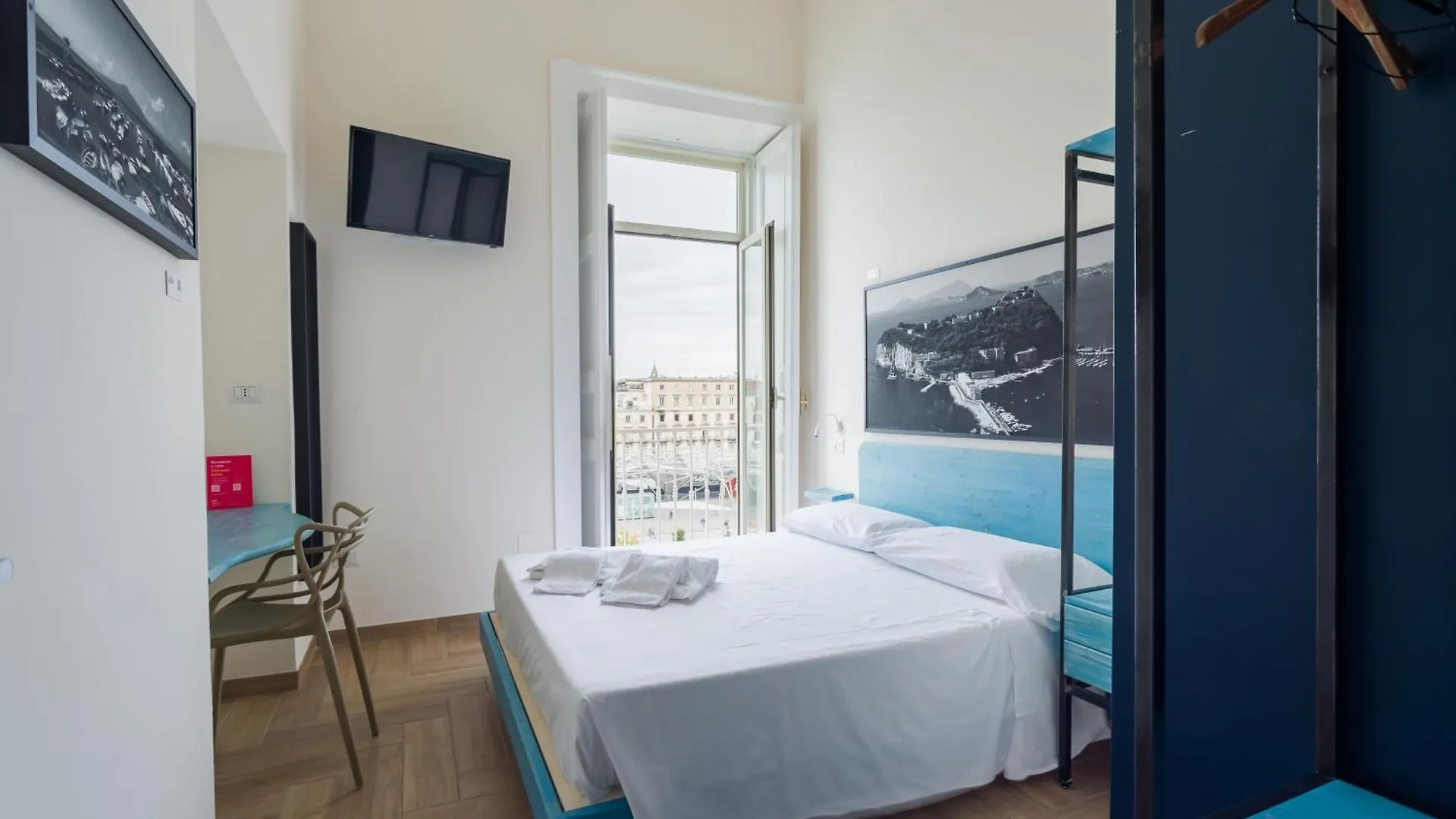 Aparthotel Central Station Housing Apartments By Dimorra Naples